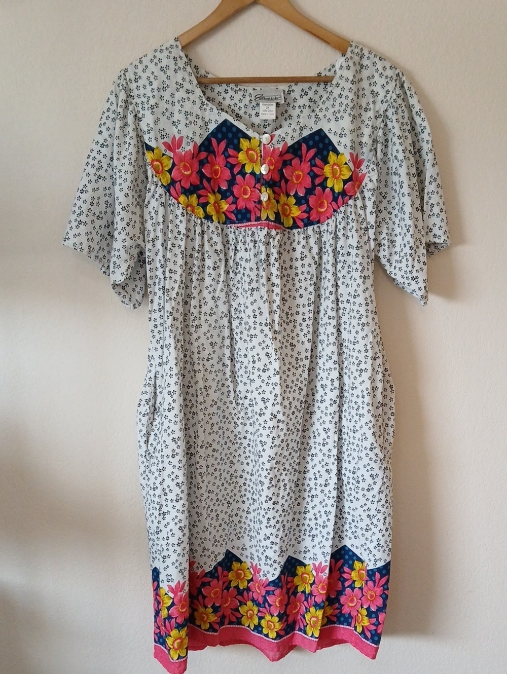 Vintage Easy Essentials Floral Mumu With Pockets